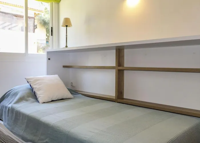 Sol Pins By Interhome 塔马留